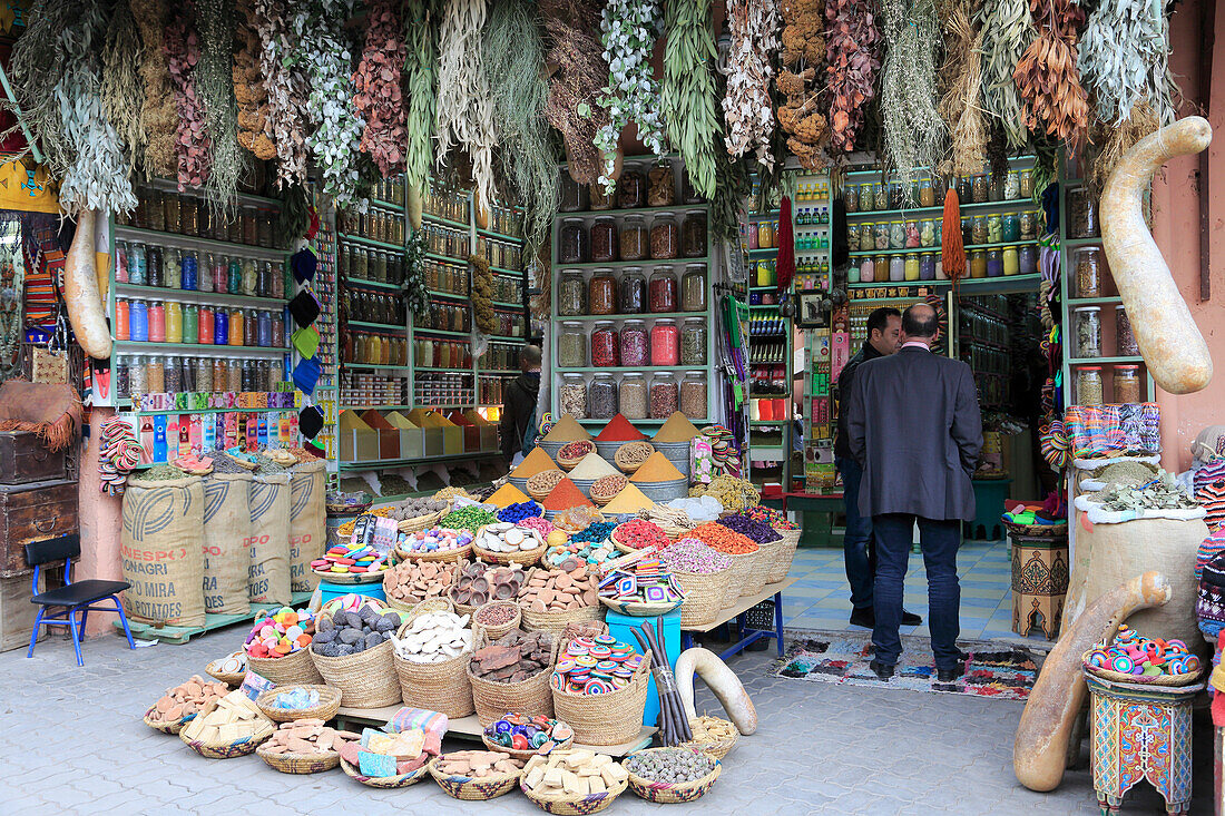 Spices and Herbs, Souk, Market, Medina, UNESCO World Heritage Site, Marrakesh (Marrakech), Morocco, North Africa, Africa