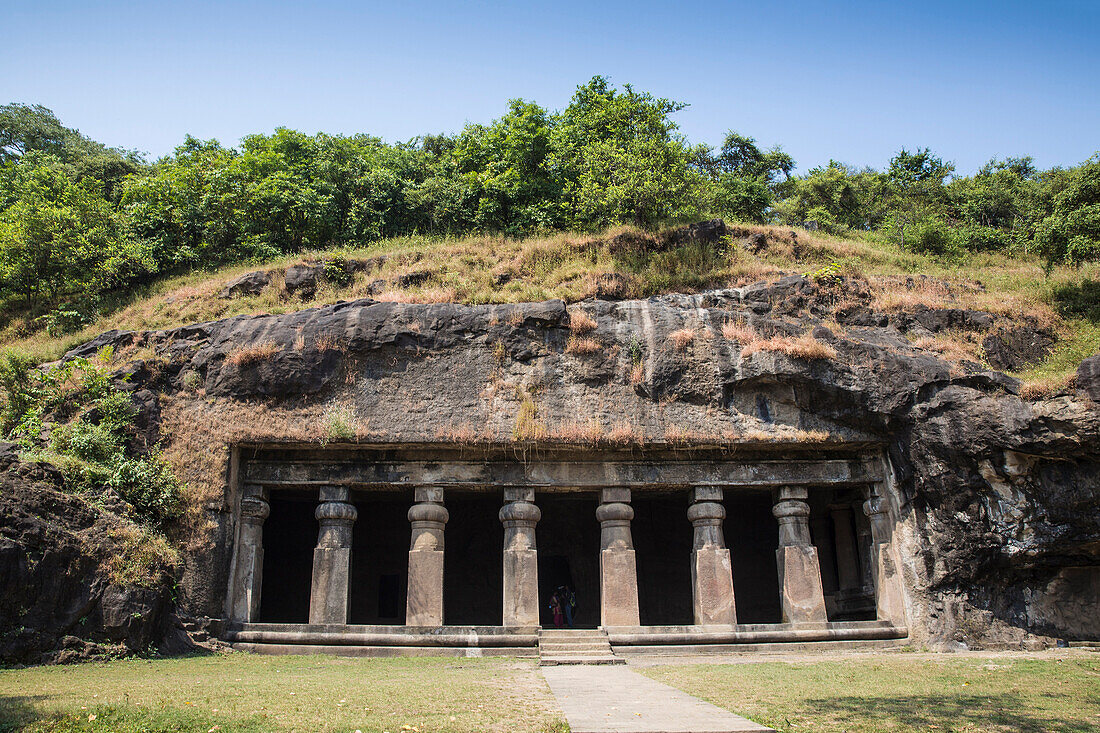Elephanta Island cave temples, UNESCO World Heritage Site, Mumbai, Maharashtra, India, Asia