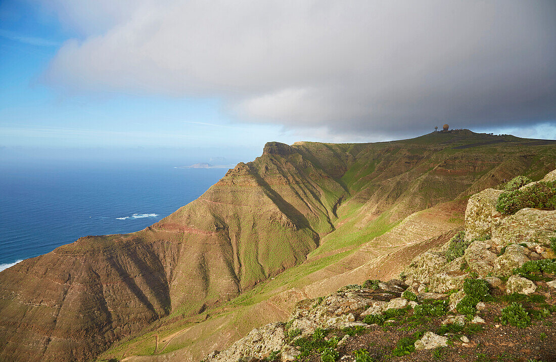 Barranco de la Poceta bei der Kirche Ermita de las Nieves auf den Famarabergen, Atlantik, Lanzarote, Kanaren, Kanarische Inseln, Islas Canarias, Spanien, Europa