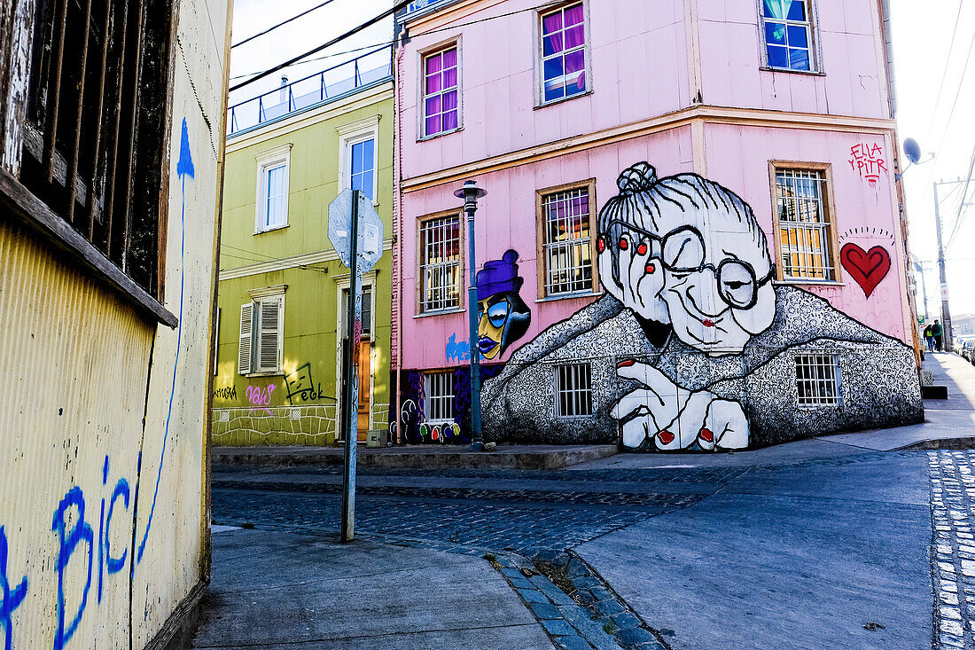 Street Art in Valparaiso, Chile