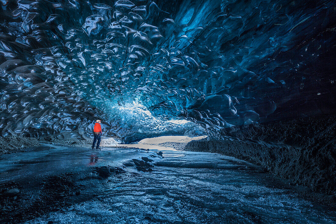 Riesige Eishöhle im Breidar-Merkurjökull, Südküste Island
