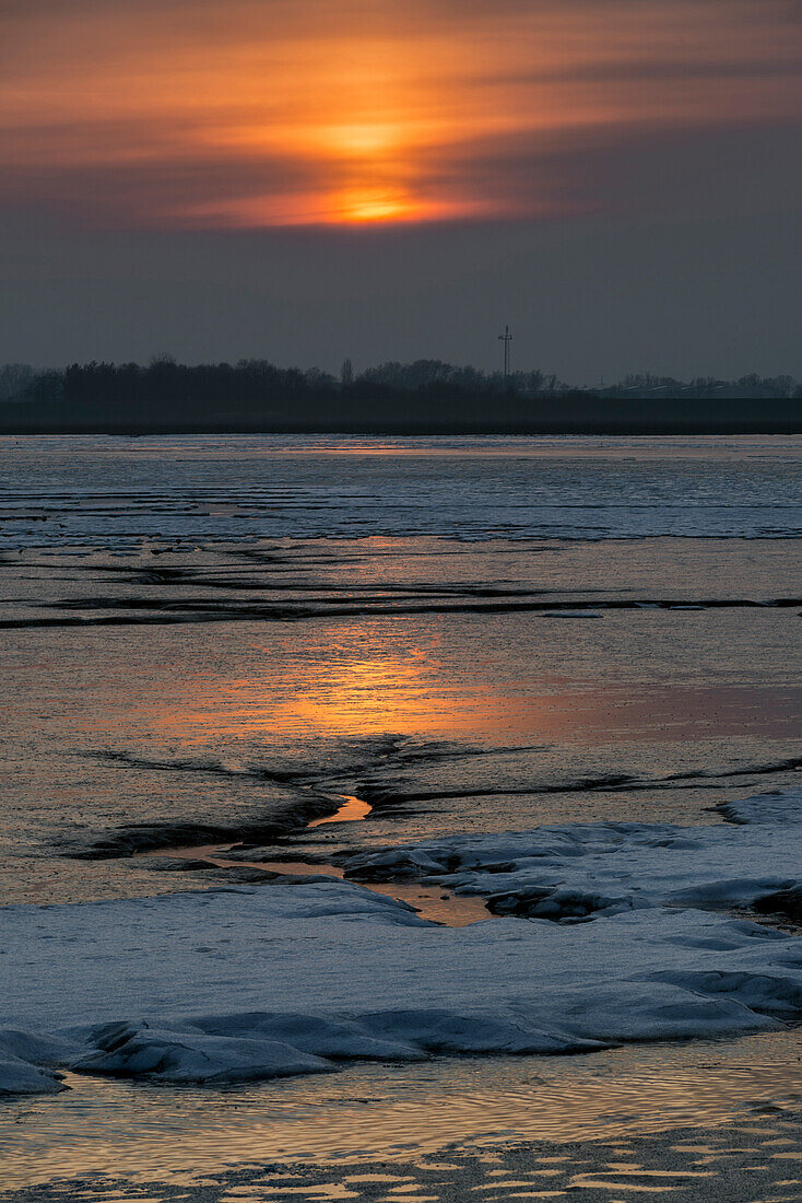 Tidal Pool, Wadden Sea, Sunset, Winter, Jade Bay, Wilhelmshaven, North Sea, Lower Saxony, Germany, Europe