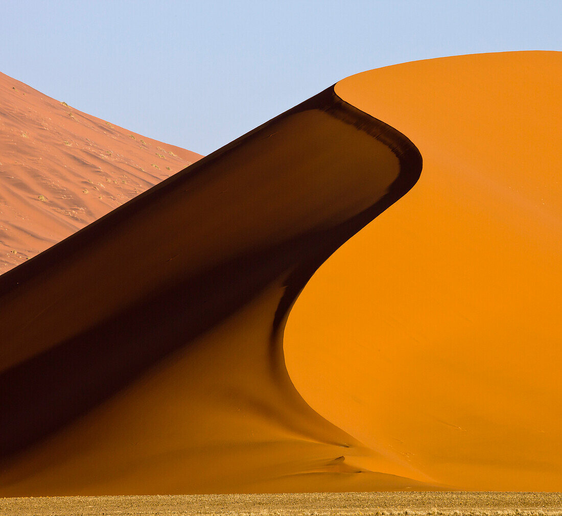 Sand dunes, Sossusvlei, Namib-Naukluft National Park, Namibia