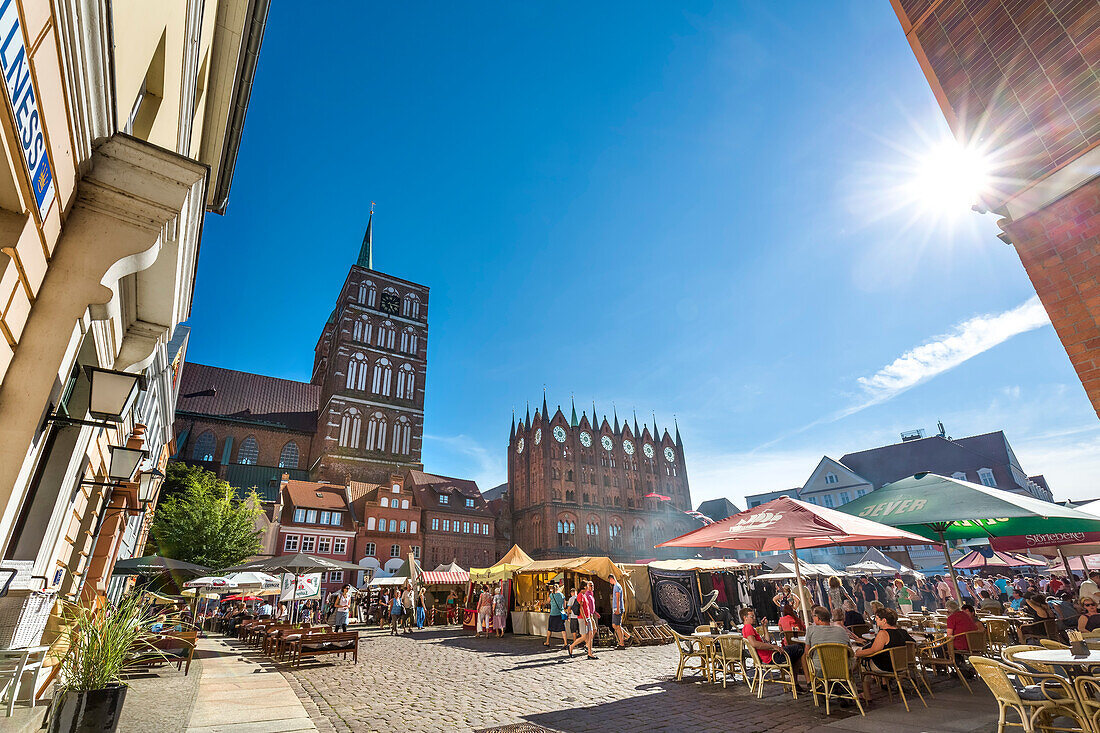 Nikolai church and town hall, market square, Stralsund, Mecklenburg-Western Pomerania, Germany