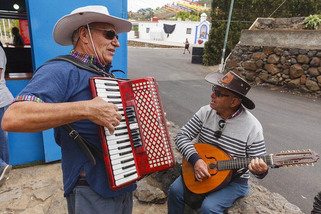 musicians, folk music, village fete, El Barrial, near El Paso, UNESCO Biosphere Reserve, La Palma, Canary Islands, Spain, Europe
