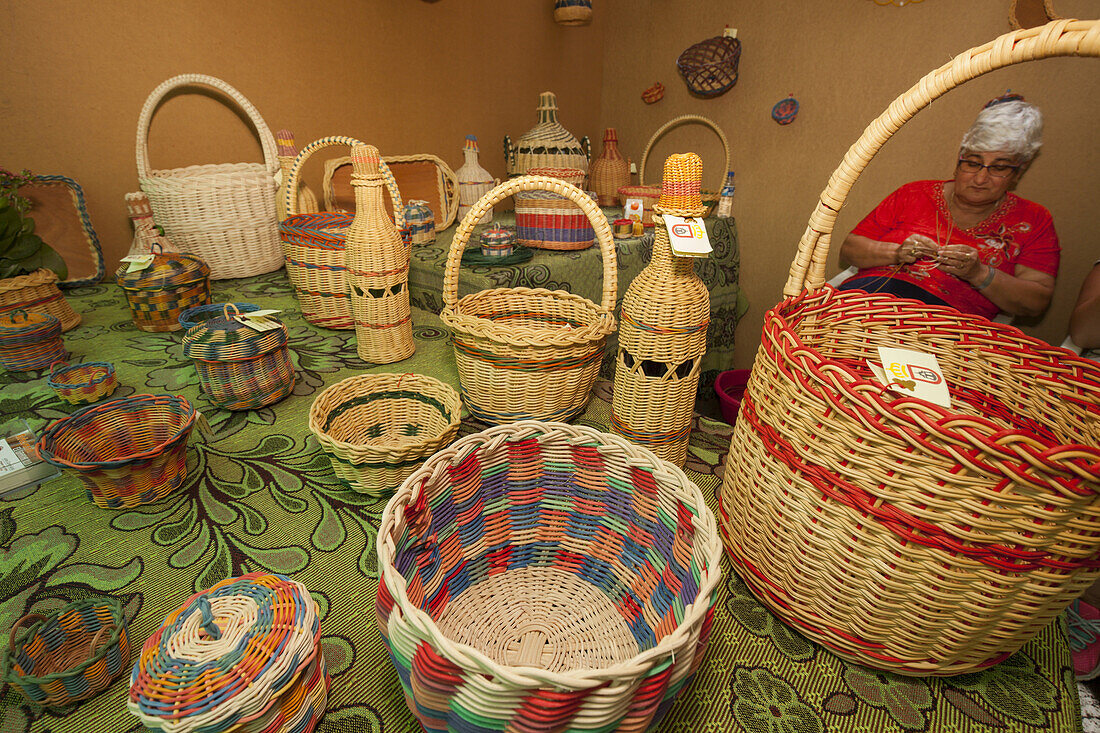 basquetry, handcraft, market stall, market, Tijarafe, UNESCO Biosphere Reserve, La Palma, Canary Islands, Spain, Europe