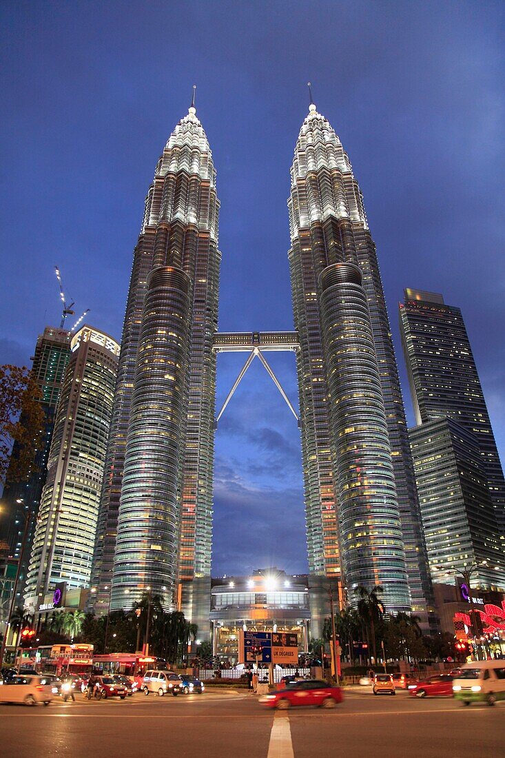 Malaysia, Kuala Lumpur, Petronas Twin Towers,.