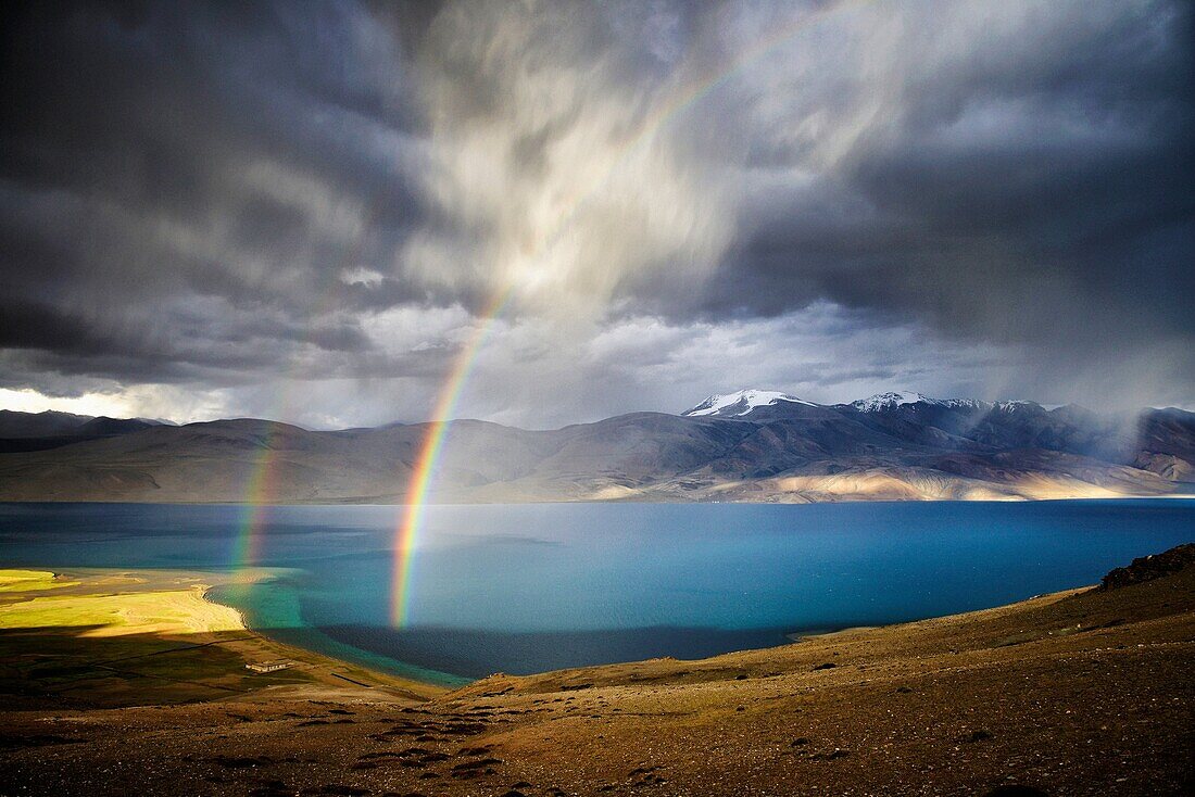 India, Jammu and Kashmir State, Himalaya, Ladakh, high-altitude plateau of Changthang (Changtang), rainbow and Tso Moriri lake (4530m)