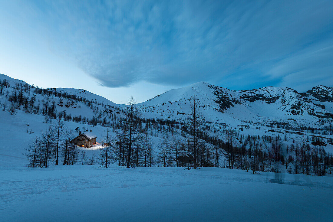 Refuge Gattascosa at dusk, Bognanco valley, Ossola, Piedmont, Italian alps, Italy