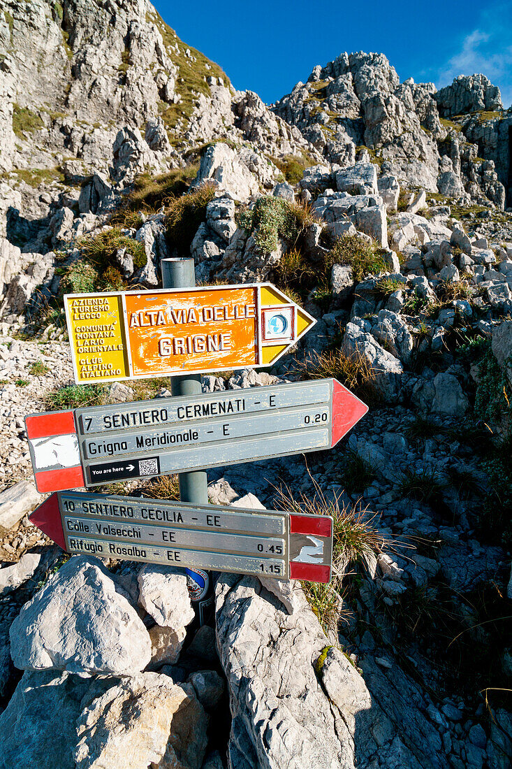 Trails Directions, Alta Via delle Grigne, Grigna Meridionale, Lecco, Lombardy, Alps, Italy, Europe