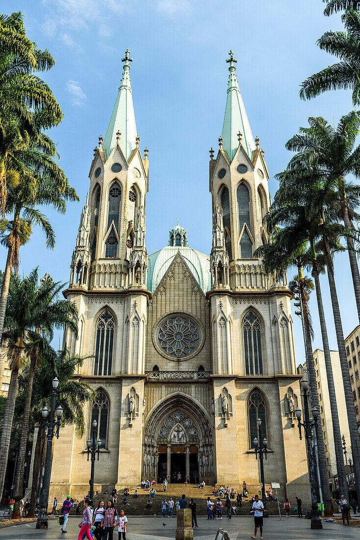 Catedral da Se in downtown Sao Paulo, Brazil
