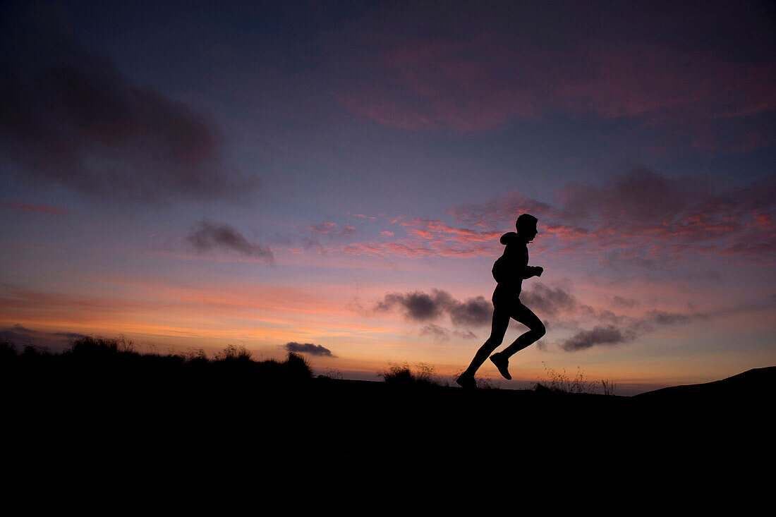 Profesional runner Saby Luna training early in the morning at El Nevado de Toluca volcano, near Toluca City