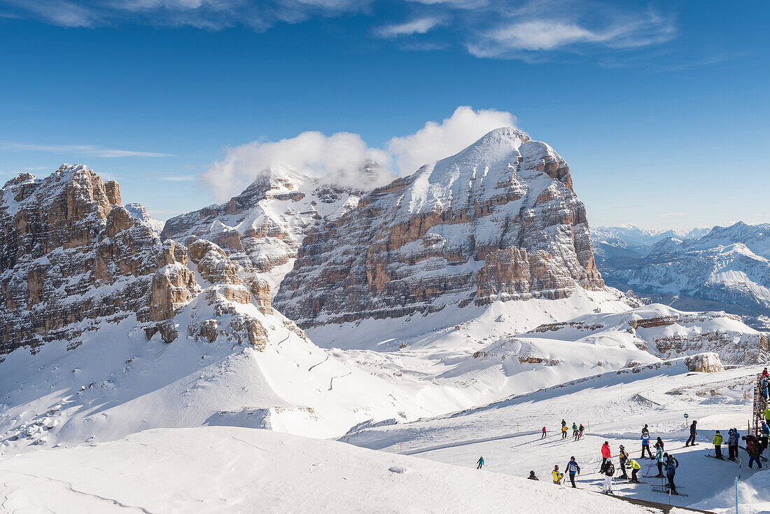 Tofana di Rosez in winter Europe, Italy, Veneto, Belluno district, Falzarego pass, Lagazuoi