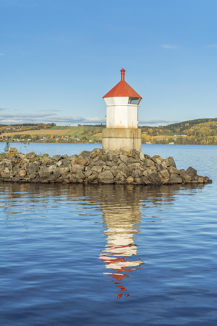 Leuchtfeuer am See Mjøsa, Gjøvik, Oppland, Østlandet, Südnorwegen, Norwegen, Skandinavien, Nordeuropa, Europa