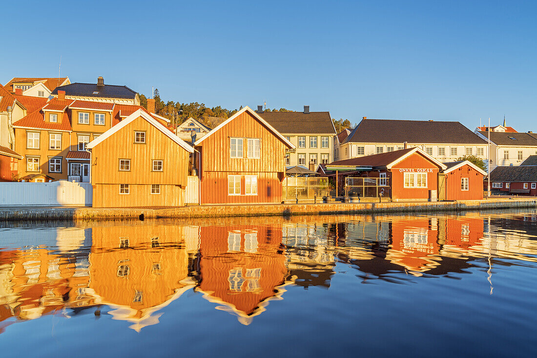 Bunte Häuser in Kragerø, Telemark, Østlandet, Südnorwegen, Norwegen, Skandinavien, Nordeuropa, Europa