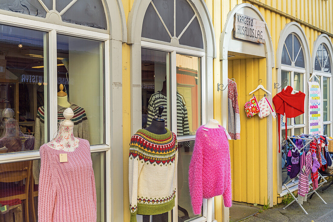 Laden in der Altstadt in Kragerø, Telemark, Østlandet, Südnorwegen, Norwegen, Skandinavien, Nordeuropa, Europa