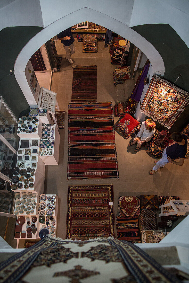 Persian carpets in Bazaar, Kashan, Iran, Asia