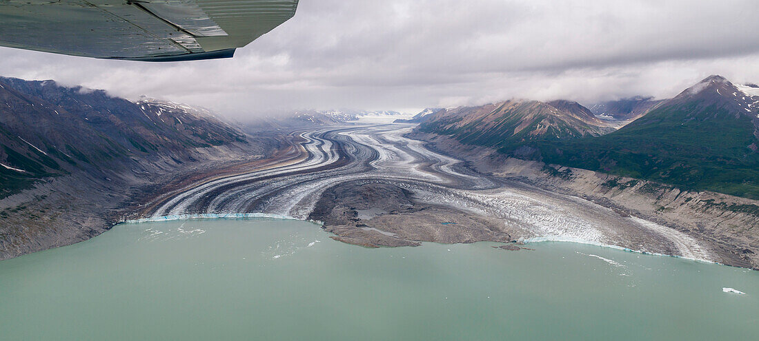 Aerial view of the Lowell glacier, Kluane National Parc, Yukon Territories, Canada