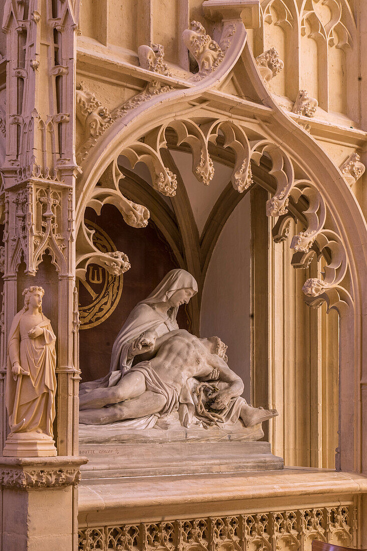 15th century gothic chapel with the 19th century pieta, the noble ruling damas digoine family, sacre coeur basilica and cloister, sacre coeur basilica and cloister, paray-le-monial (71), france