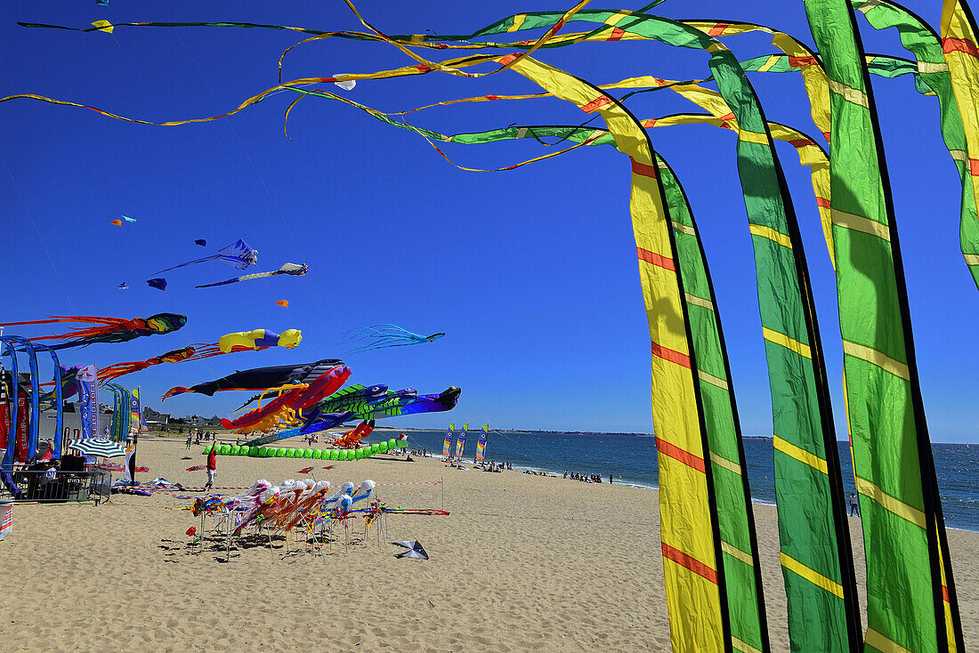 Europe, France, demonstration giant kites above the beach of La Turballe Loire-Atlantique