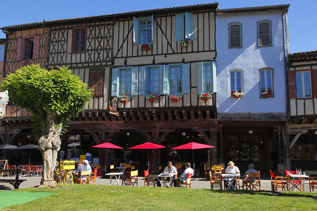 France, Occitanie, Ariege (09), Mirepoix, medieval village, main square or consuls square