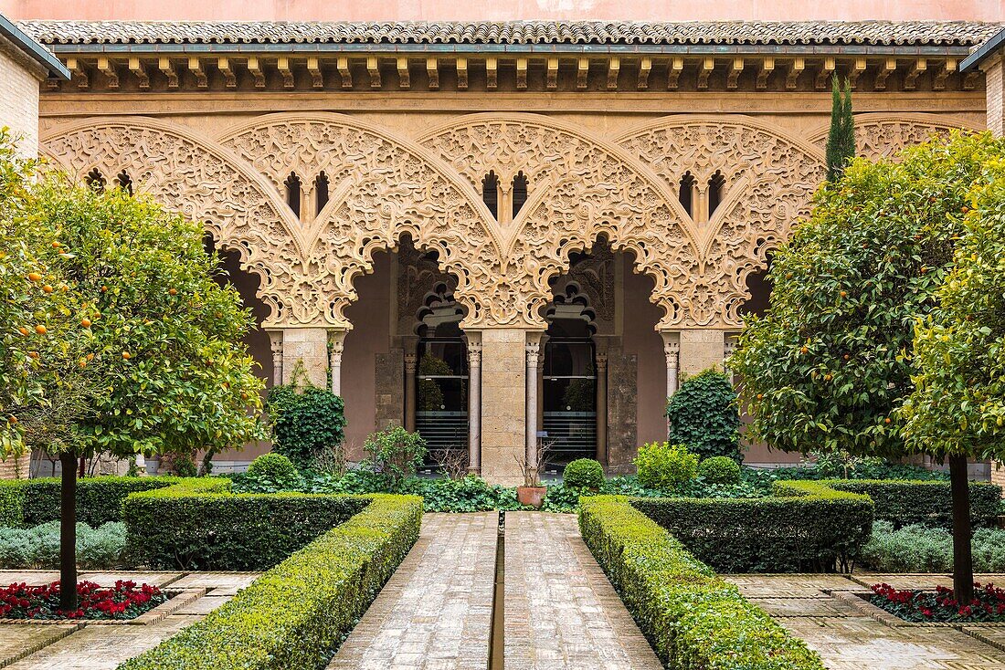 Patio of Saint Isabel, Aljaferia palace, Zaragoza, Aragon, Spain, Europe.