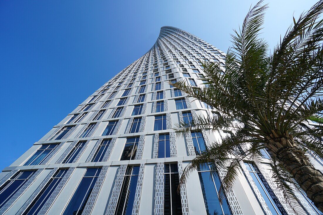 Architecture, Skysraper, Cayan Tower, Dubai Marina, Dubai, UAE, United Arab Emirates