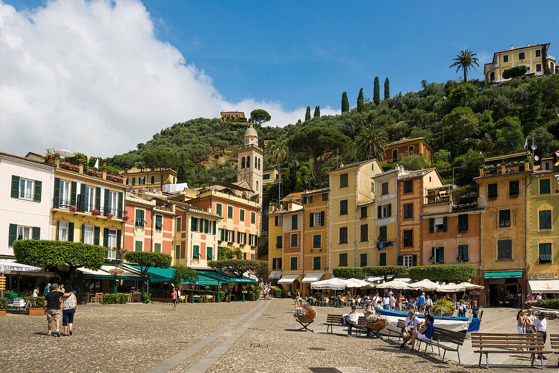 Dorf mit bunten Häusern, Portofino, Ligurien, Italien