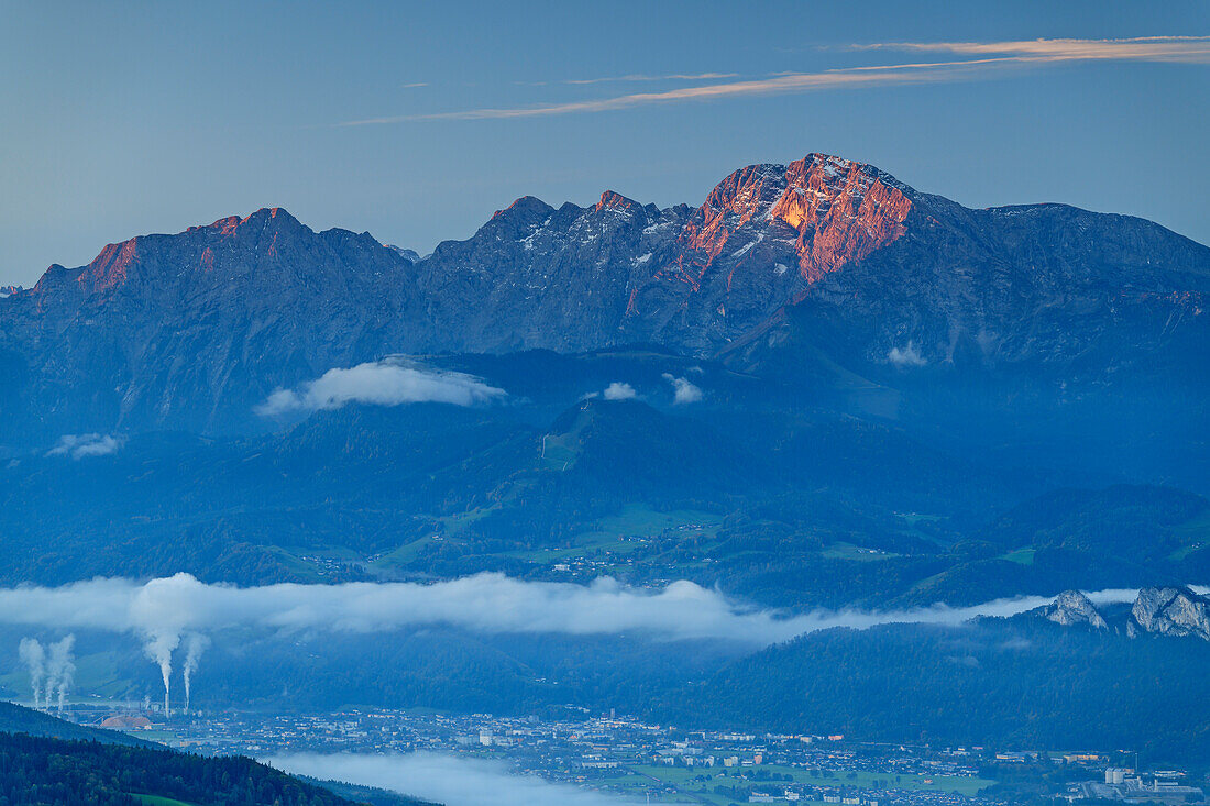 Salzachtal mit Hallein, Hoher Göll im Hintergrund, vom Gaisberg, Salzkammergut, Salzburg, Österreich