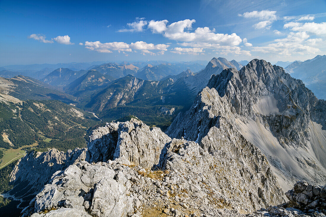 View towards Karwendel with Hochkarspitze, from Woerner, Karwendel range, Upper Bavaria, Bavaria, Germany