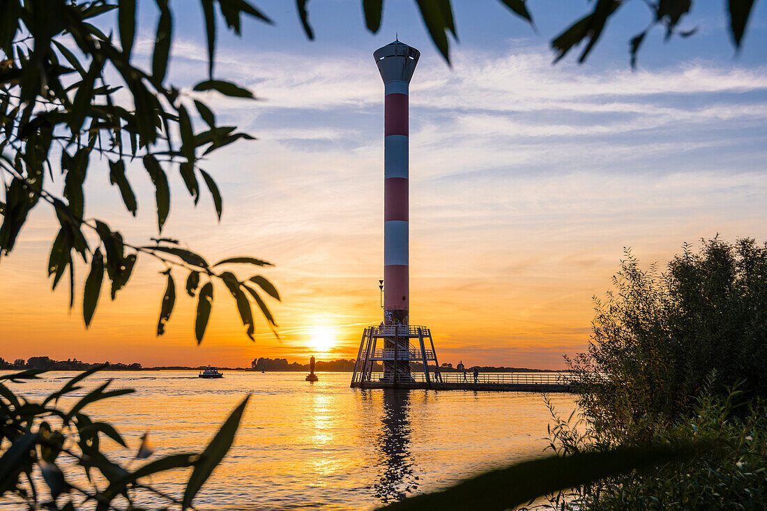 Sunset, Lighthouse, Elbe, Blankenese, Hamburg, Germany