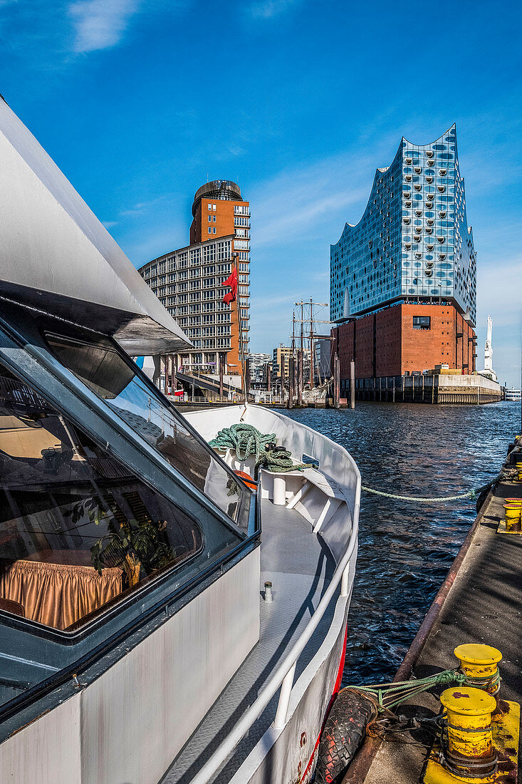 View to the Elbphilharmonie in Hamburg, North Germany, Germany