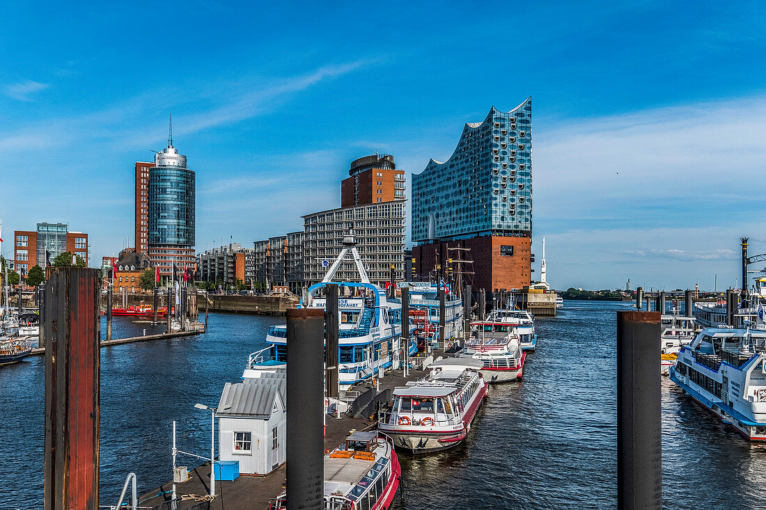 View to the Elbphilharmonie in Hamburg, North Germany, Germany
