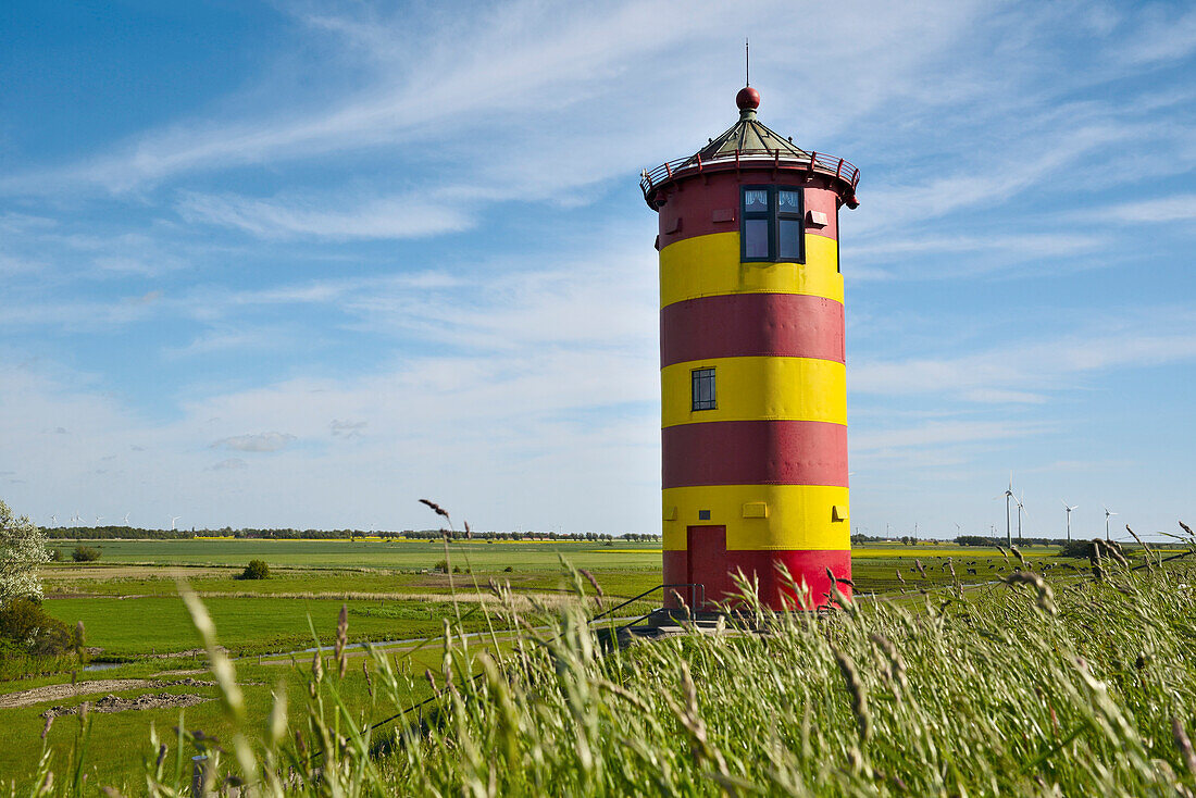Leuchtturm, Pilsum, Krummhörn, Landkreis Aurich, Ostfriesland, Niedersachsen, Deutschland, Europa