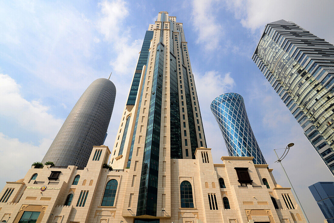 Hochhausbezirk an der nördlichen Corniche, Doha, Katar