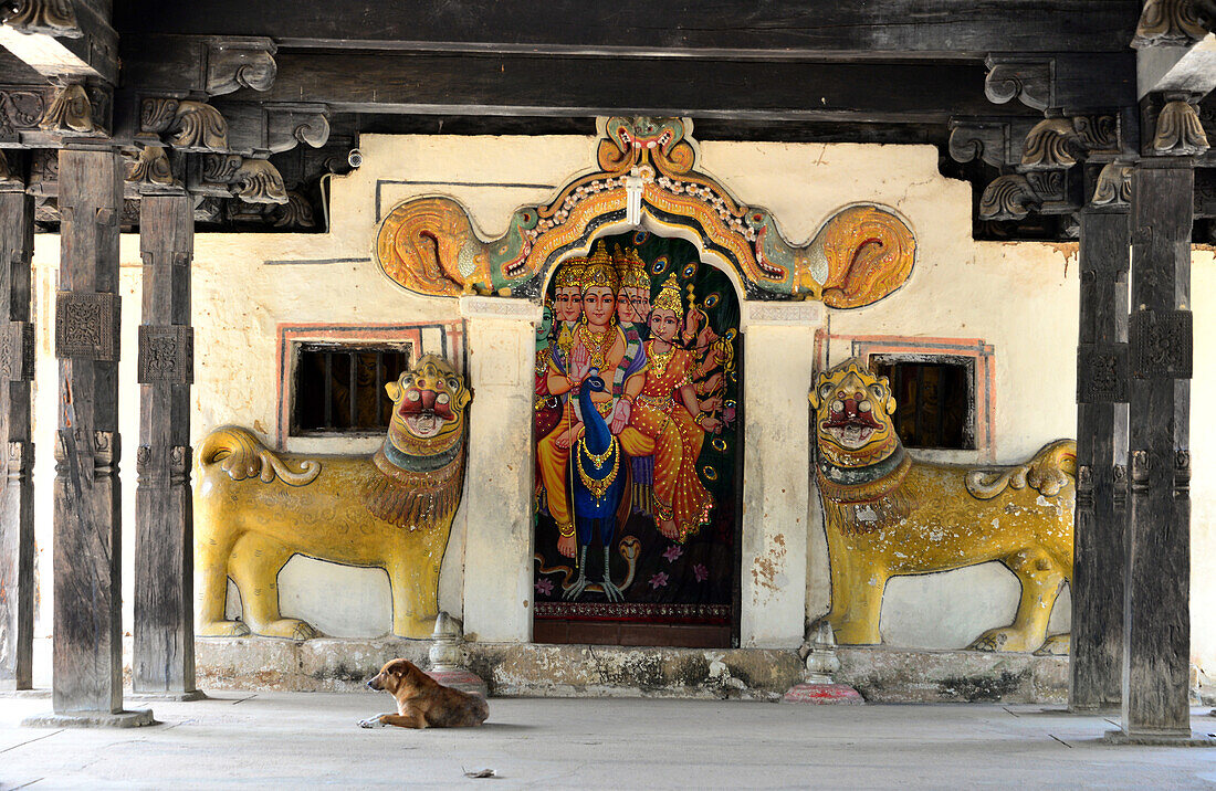 Embekke Devale im Bergland bei Kandy, Sri Lanka