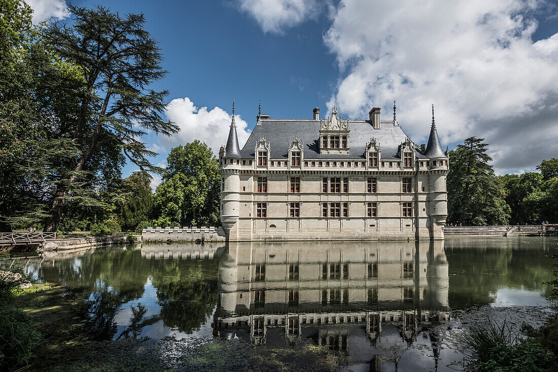 Chateau Azay-le-Rideau, Renaissance Castle, Loire, UNESCO World Heritage Site, Département Indre-et-Loire, France