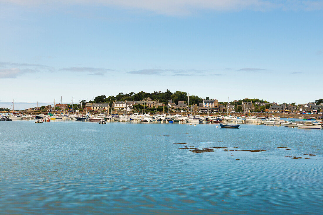 port and city view, Ploumanach, Côte de Granit Rose, Côtes d’Armor,  Brittany, France