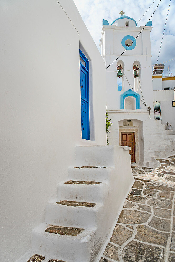 Traditionelle Kirche in Lefkes, Insel Paros, Griechenland