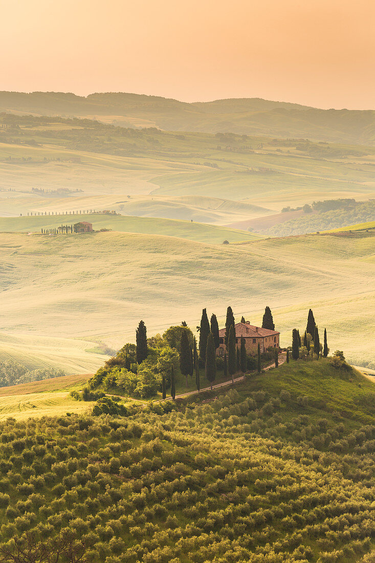 Belvedere farmhouse at sunrise, orcia valley, Siena province, tuscany, italy