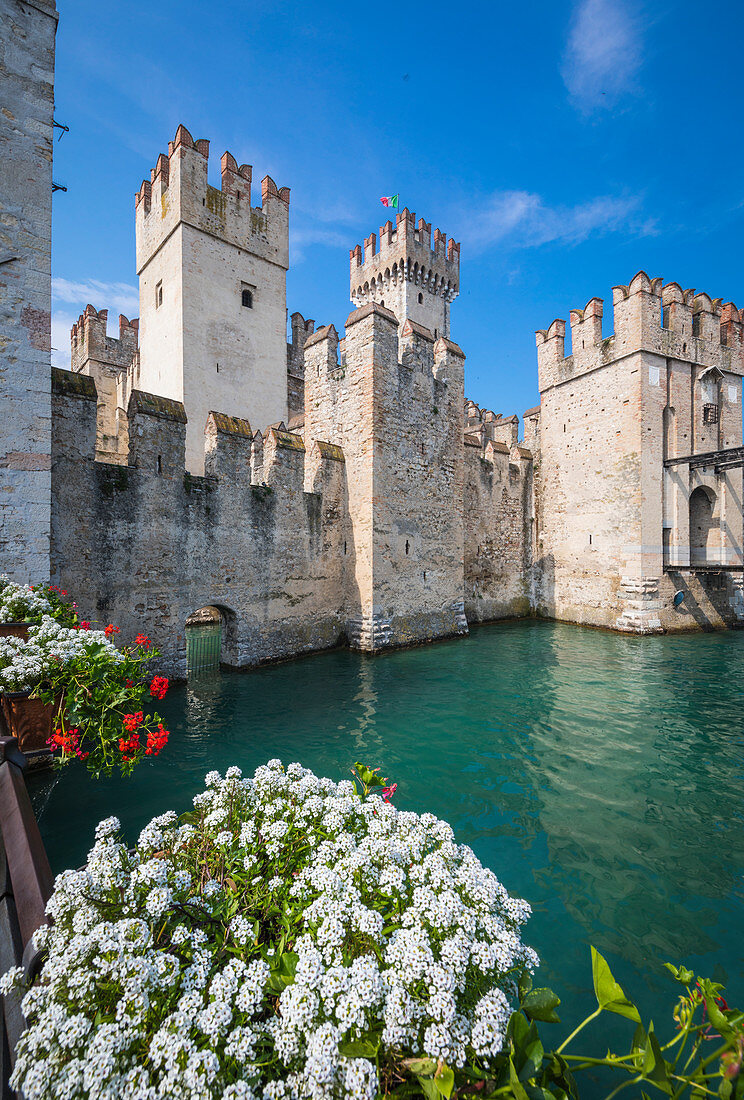 Schloss von Sirmione, Verona District, Venetien, Italien