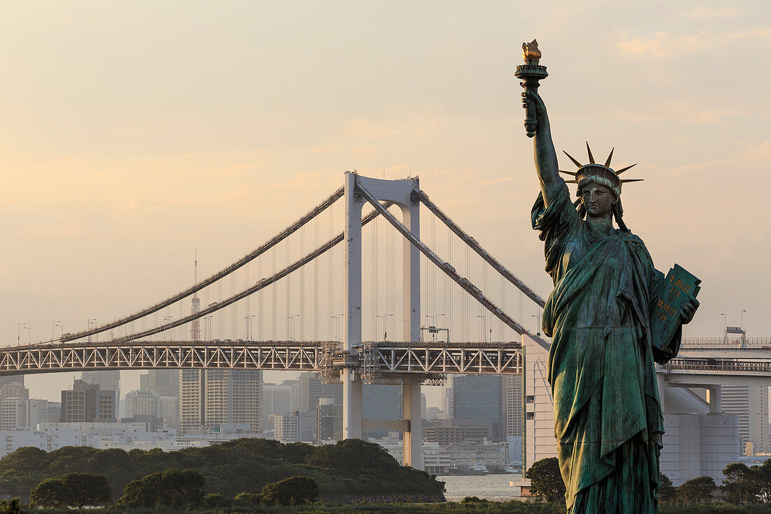 Rainbow bridge, Minato, Tokyo, Japan, Asia