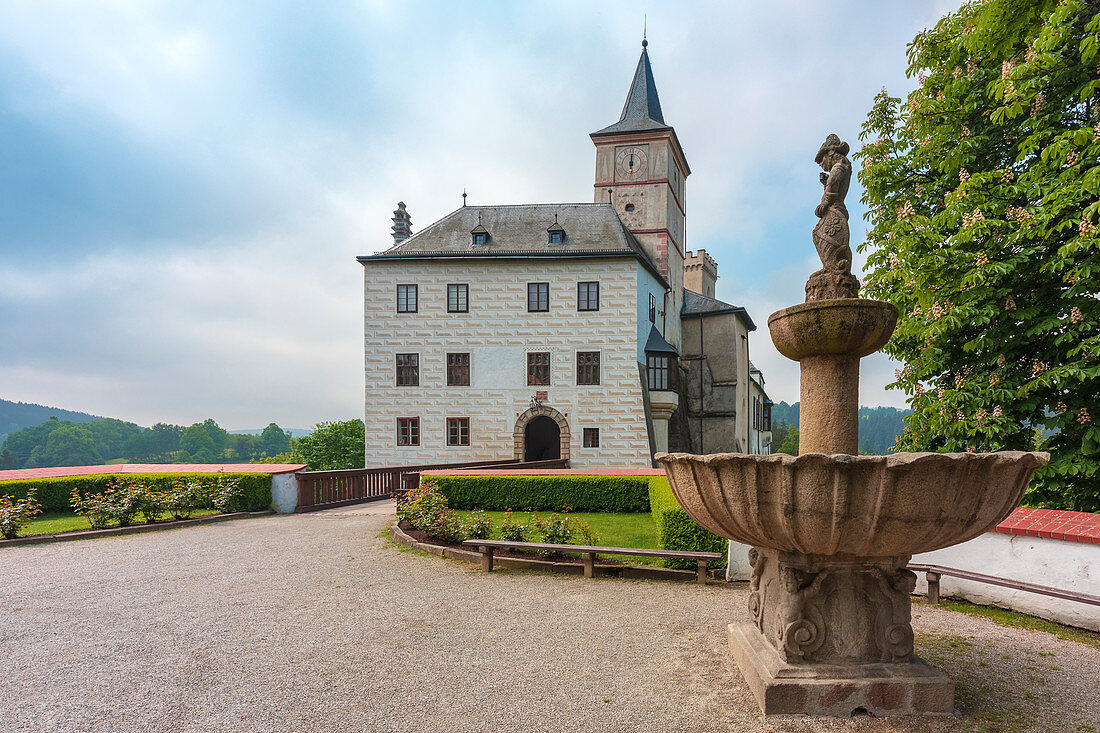 Castle of Rozmberk (Rosenberg), district of Cesky Krumlov, Rozmberk nad Vltavou, South Bohemia, Czech Republic