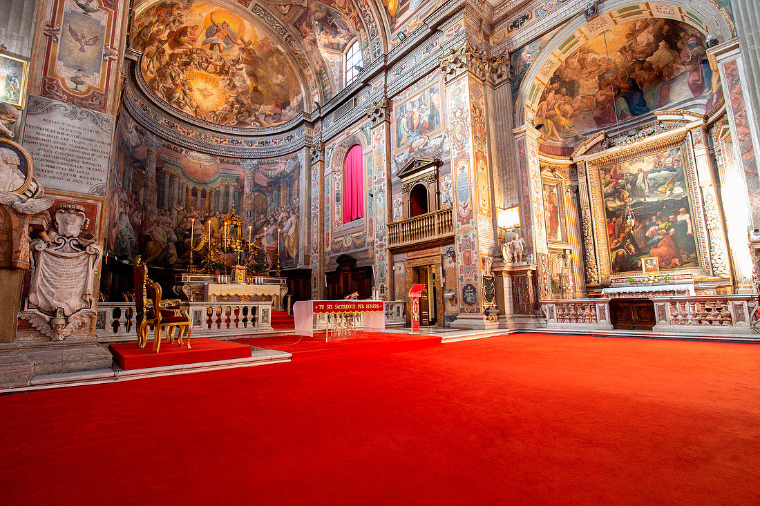 The apse of Church of the Holy Spirit in the Saxon District Europe, Italy, Lazio, Province of Rome, Rome