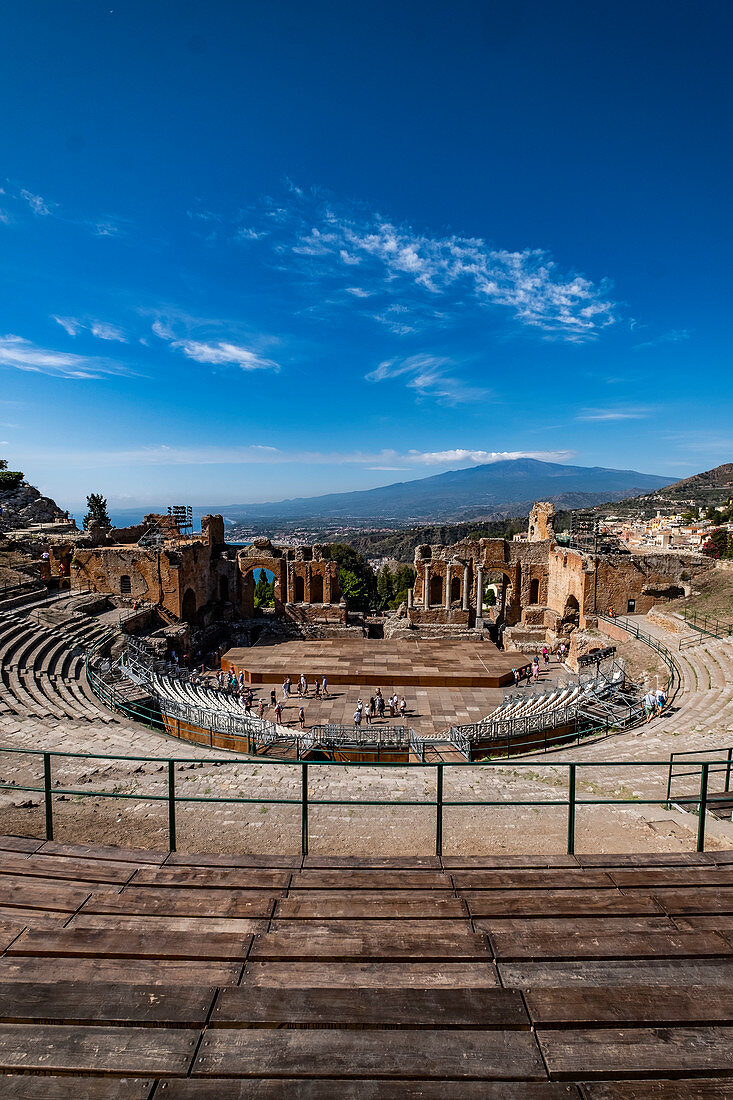 View to the Teatro di Antico of Taormina with Etna and the Sea in the backround, Taormina, Sicily, South Italy, Italy