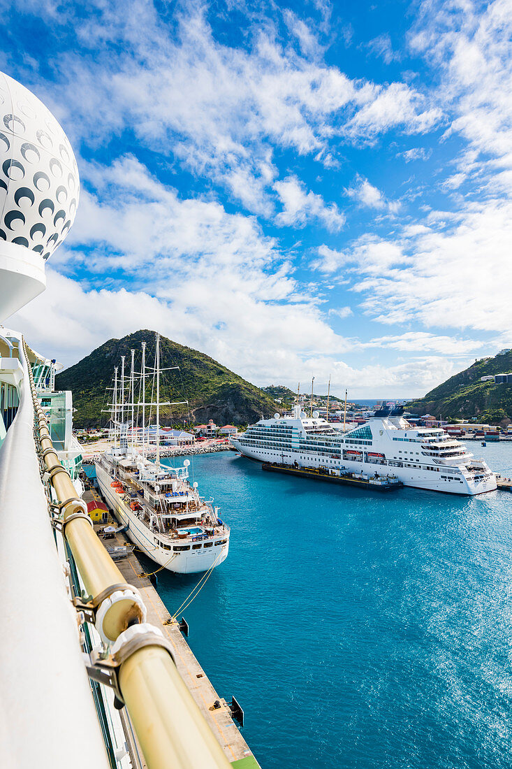 Port, cruise ships, Philipsburg, St. Martin, Caribbean, Lesser Antilles