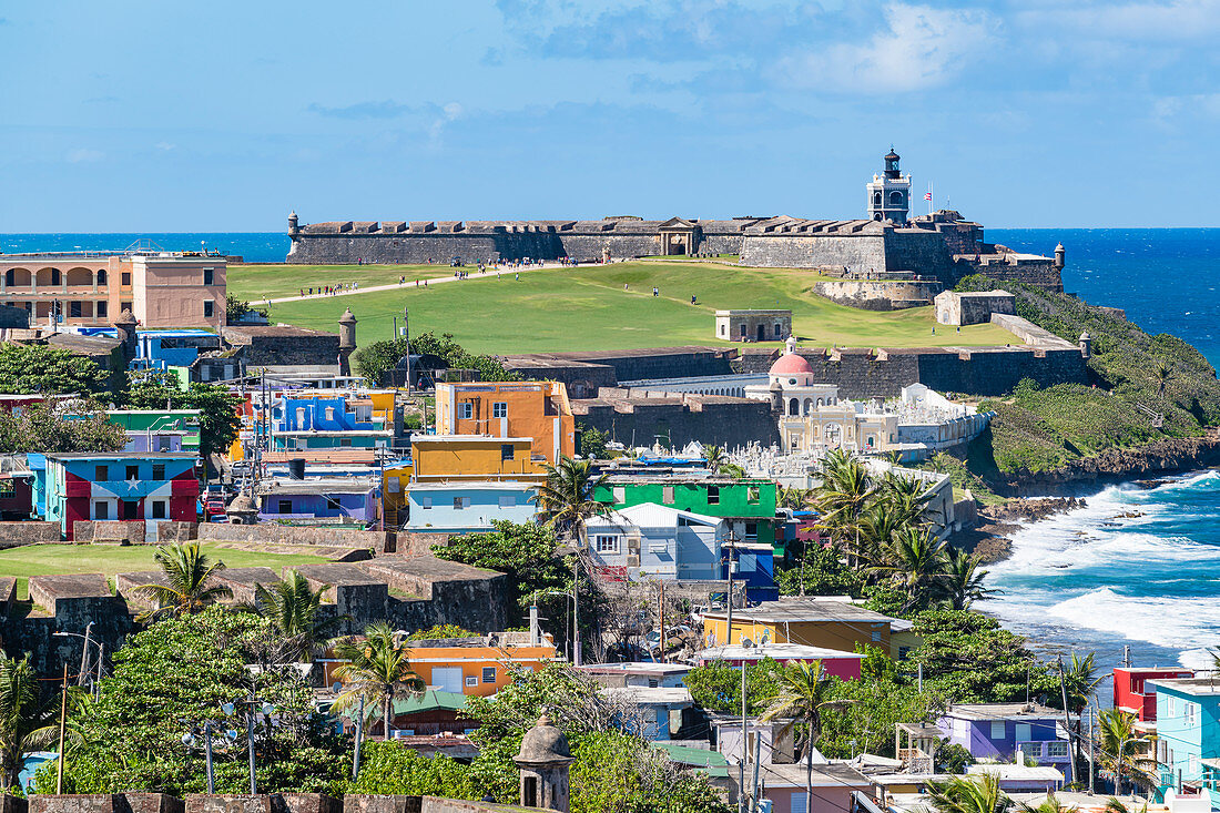 Atlantic coast with view to San Felipe del Morro Fortress, San Juan, Puerto Rico, Caribbean, USA