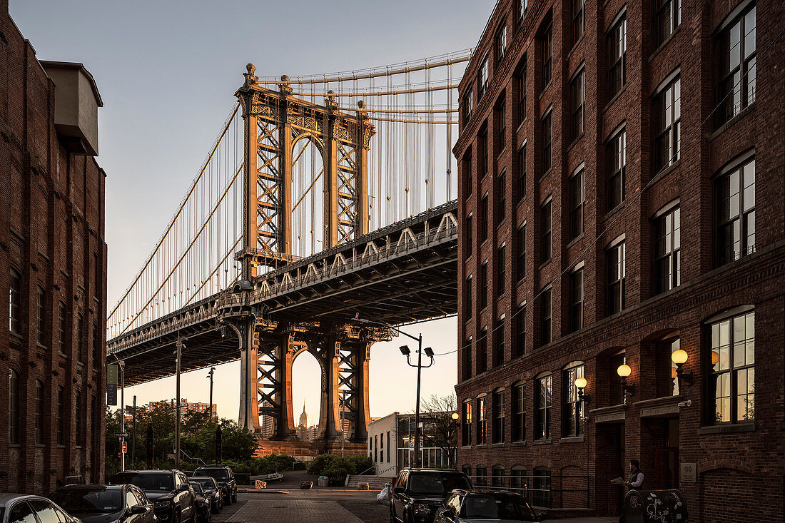 Iconic view at Washington Bridge and Empire State Building, DUMBO, Brooklyn, NYC, New York City, United States of America, USA, Northern America