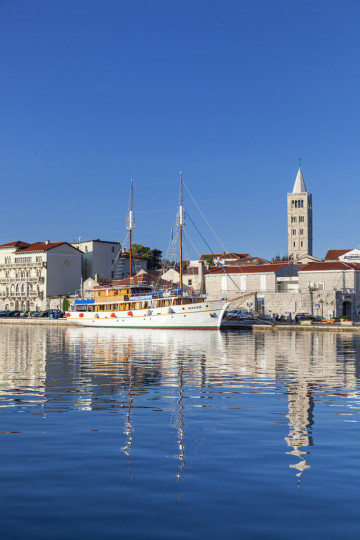 Harbour and old town of Rab, island Rab, kvarner bay, Mediterranean Sea, Primorje-Gorski kotar, North Croatia, Croatia, Southern Europe, Europe