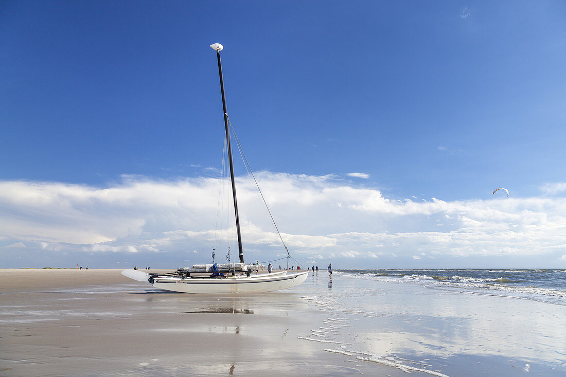 Strand in St. Peter-Ording, Halbinsel Eiderstedt, Nordfriesland, Schleswig-Holstein, Norddeutschland, Deutschland, Europa